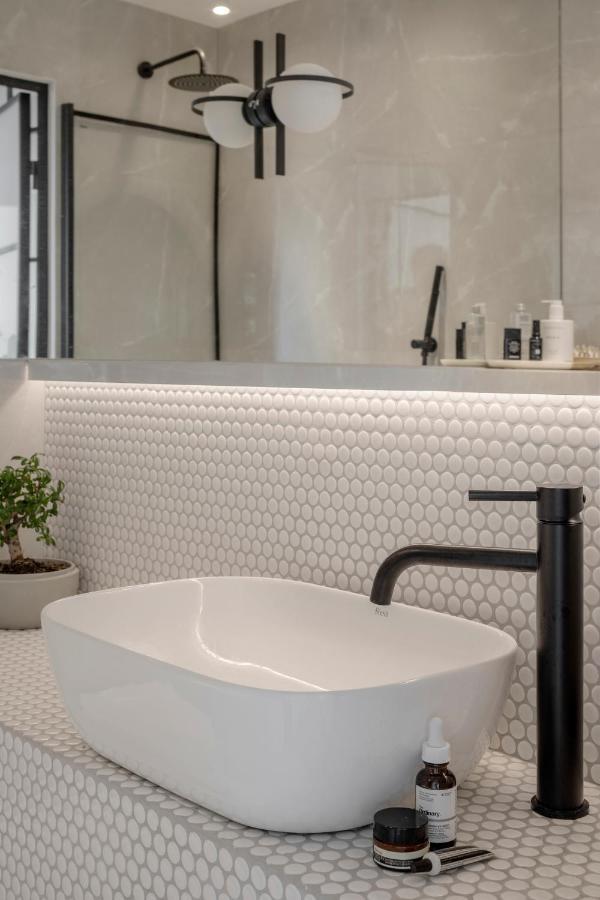 Stylowy Apartament Przy Metrze Варшава Екстериор снимка