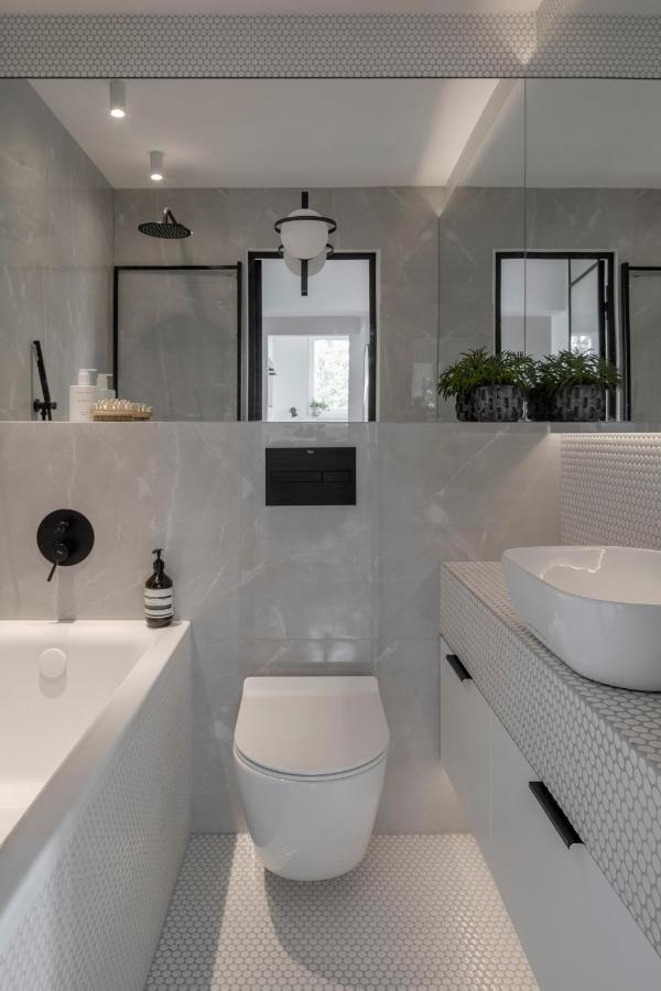 Stylowy Apartament Przy Metrze Варшава Екстериор снимка